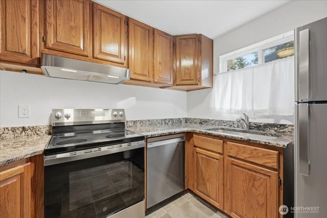 Property photo for 22107 66th Avenue W #4D, Mountlake Terrace photo 5