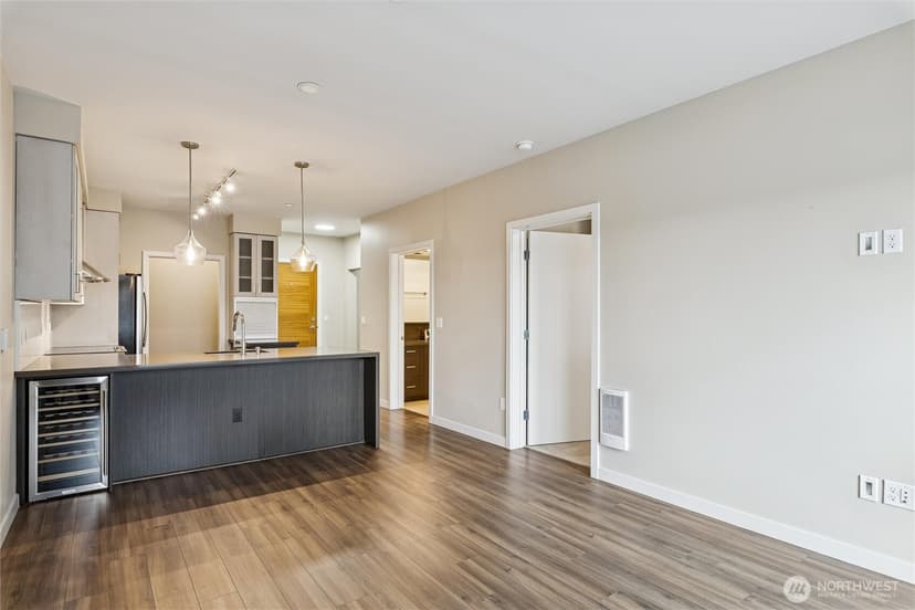 Property photo for 1760 NW 56th Street #310, Seattle photo 8