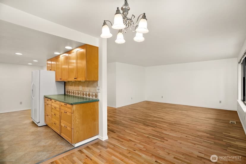 Property photo for 616 S 25th Street, Renton photo 12