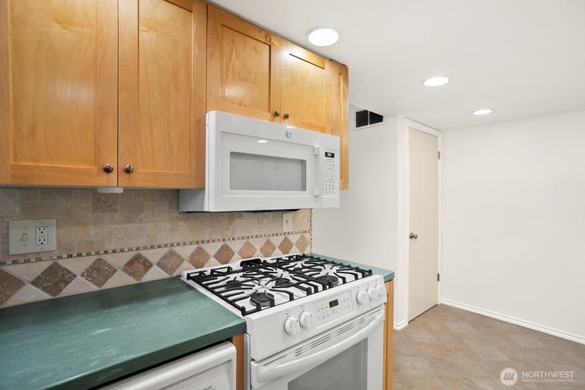 Property photo for 616 S 25th Street, Renton photo 15