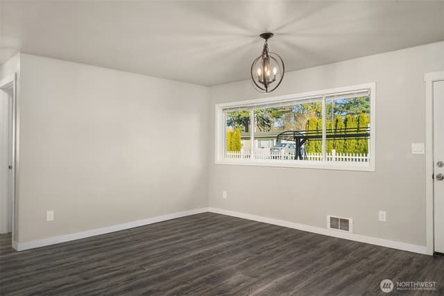 Property photo for 803 Dayton Avenue NE, Renton photo 3
