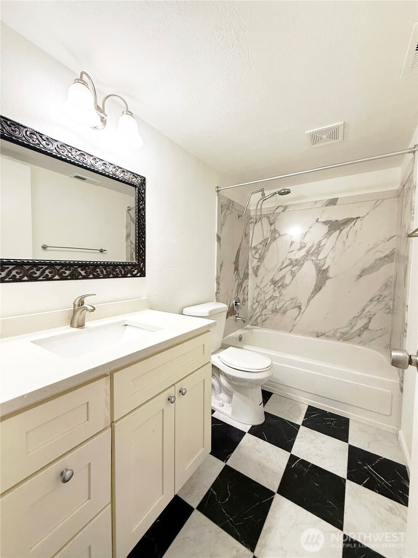 Property photo for 3513 S 160th Street #B4, SeaTac photo 12