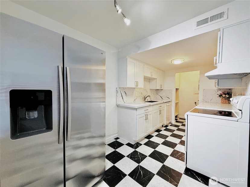Property photo for 3513 S 160th Street #B4, SeaTac photo 16