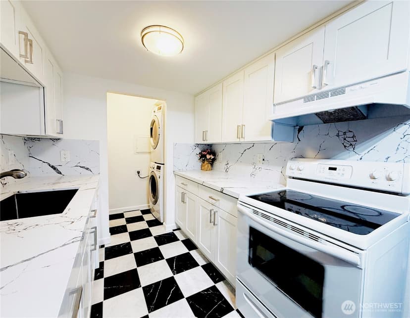Property photo for 3513 S 160th Street #B4, SeaTac photo 14