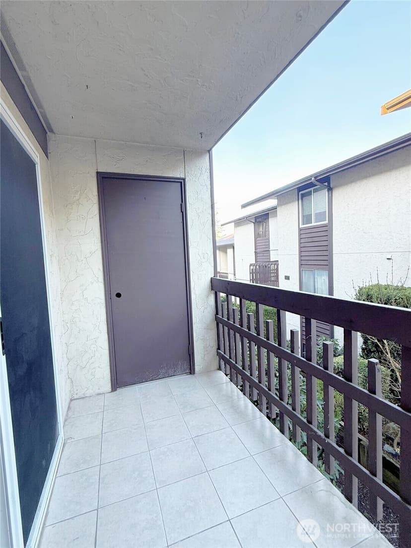 Property photo for 3513 S 160th Street #B4, SeaTac photo 31
