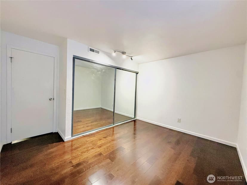 Property photo for 3513 S 160th Street #B4, SeaTac photo 25