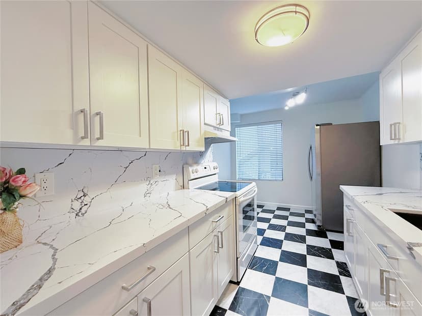 Property photo for 3513 S 160th Street #B4, SeaTac photo 17