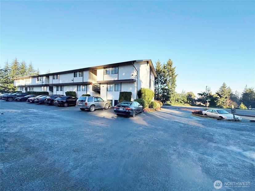 Property photo for 3513 S 160th Street #B4, SeaTac photo 2
