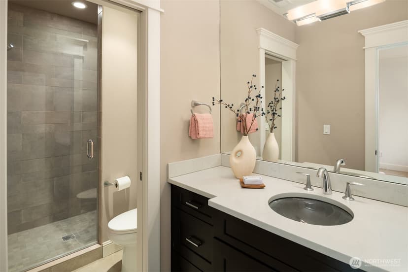 Property photo for 9942 SE 39th Street, Mercer Island photo 21