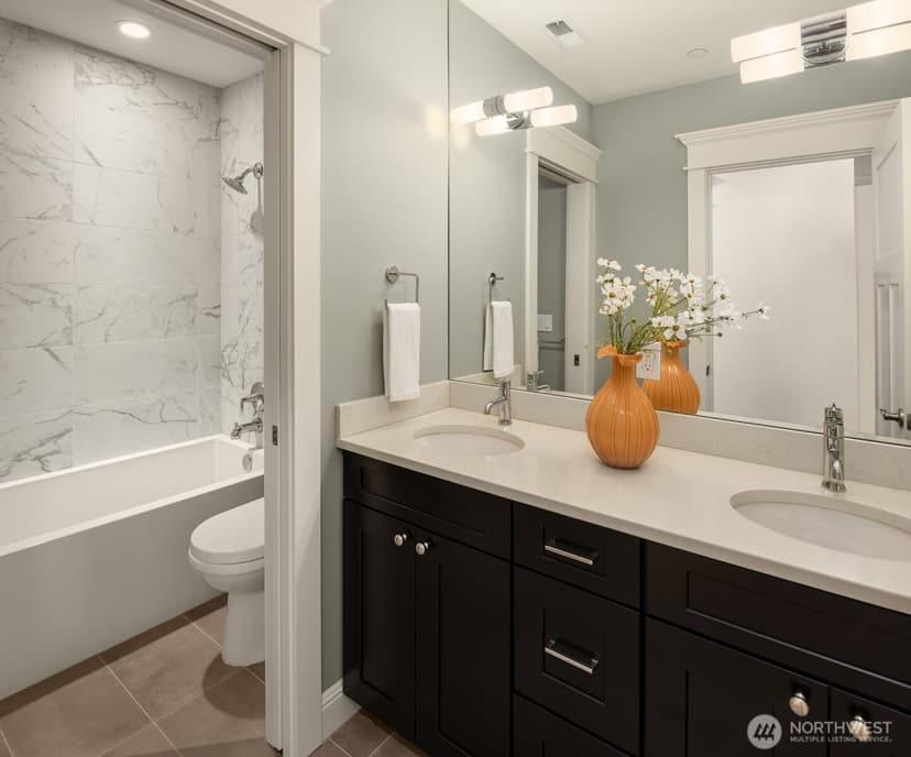 Property photo for 9942 SE 39th Street, Mercer Island photo 23