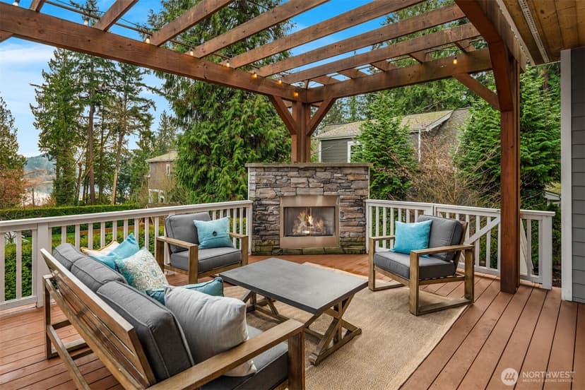 Property photo for 9942 SE 39th Street, Mercer Island photo 12