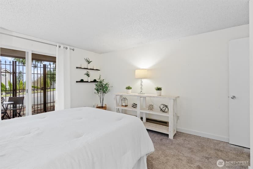 Property photo for 2509 NE 4th Street #316, Renton photo 16