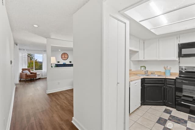 Property photo for 2509 NE 4th Street #316, Renton photo 4