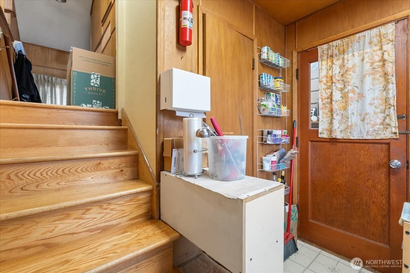 Property photo for 16545 Des Moines Memorial Drive S, Burien photo 14