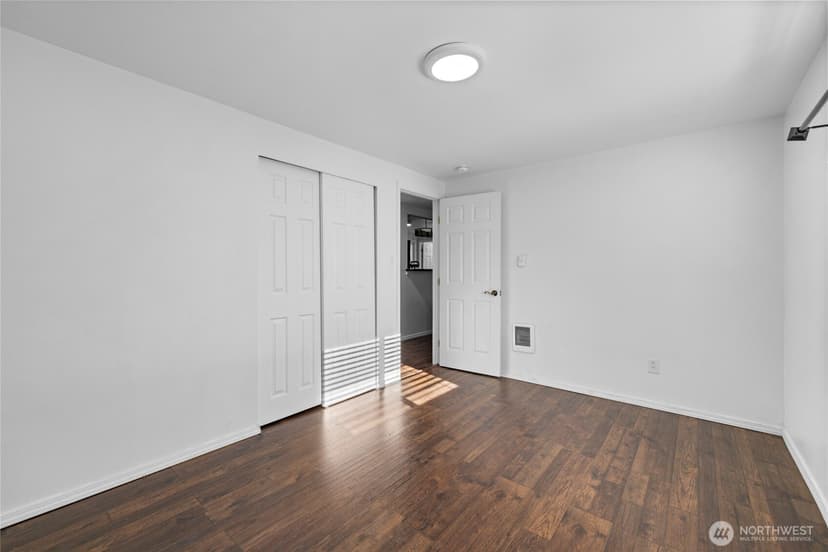 Property photo for 4503 Yew Lane SW, Lakewood photo 20