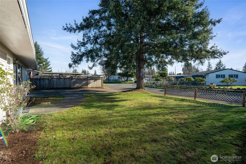 Property photo for 4503 Yew Lane SW, Lakewood photo 35