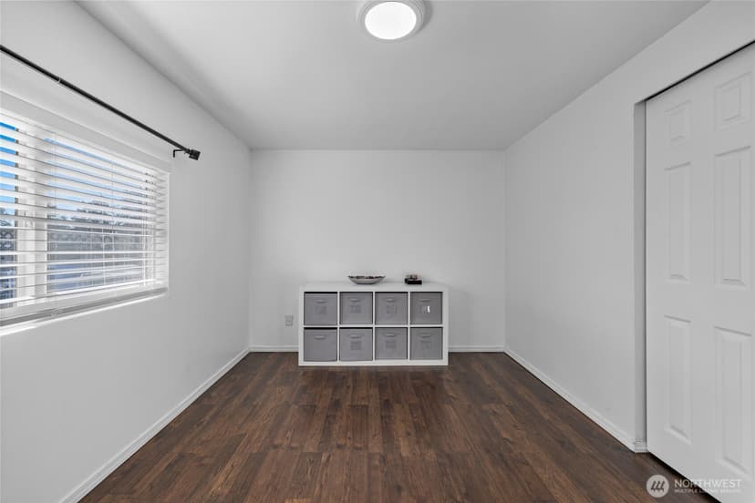 Property photo for 4503 Yew Lane SW, Lakewood photo 19