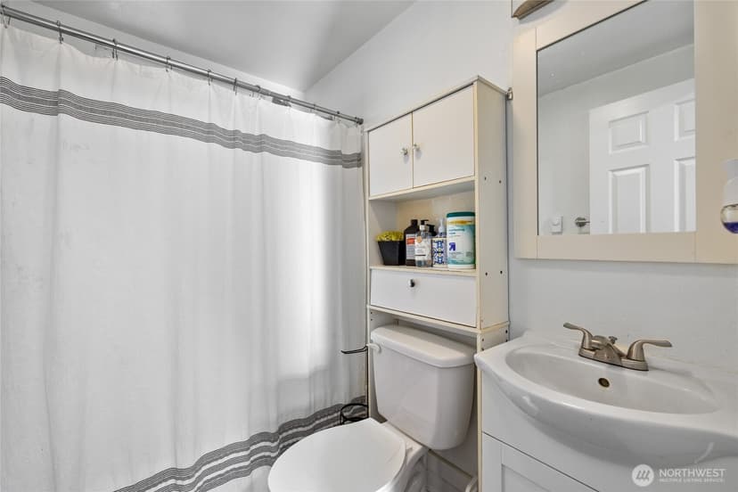 Property photo for 4503 Yew Lane SW, Lakewood photo 22