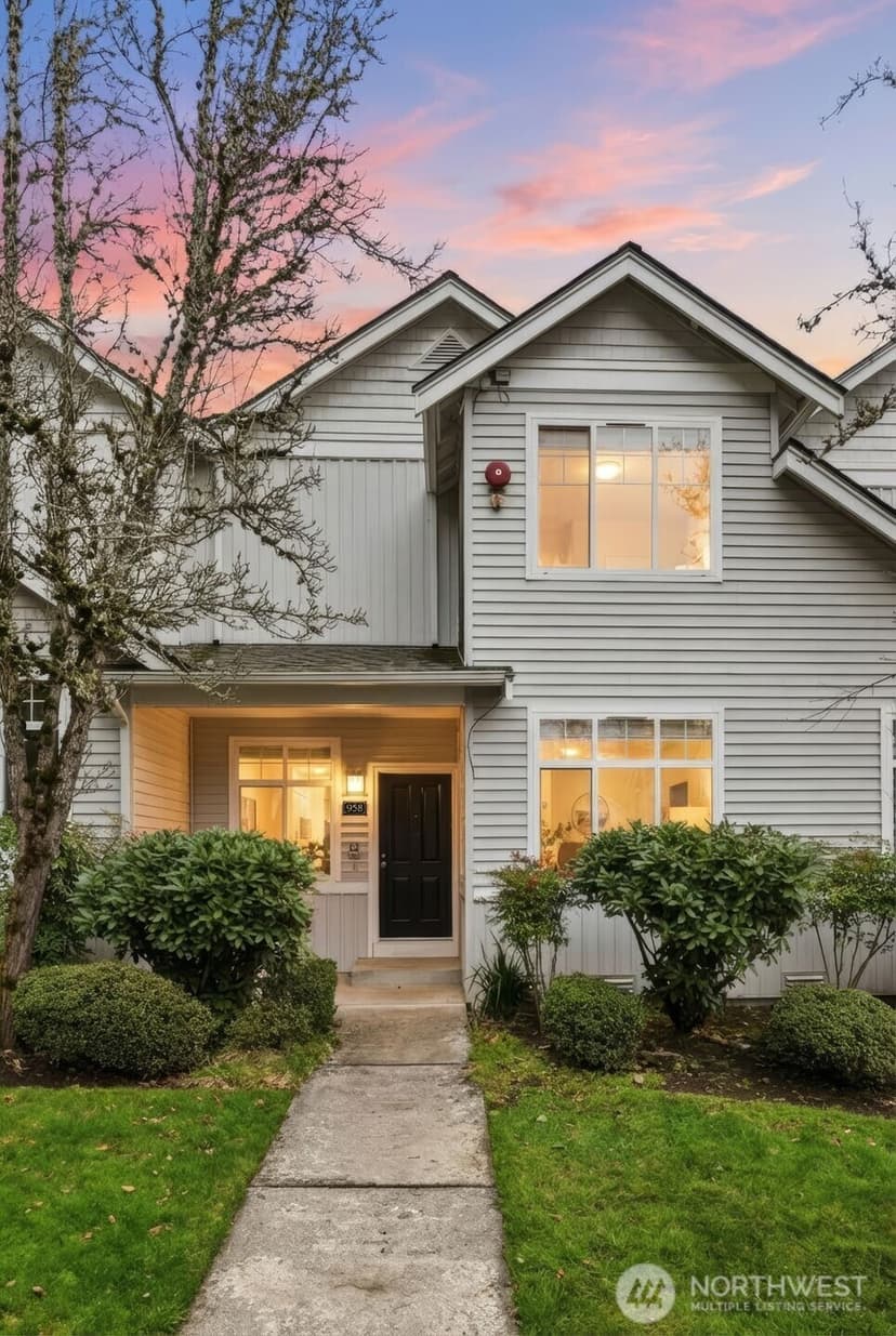 Property photo for 958 232nd Place NE, Sammamish photo 2