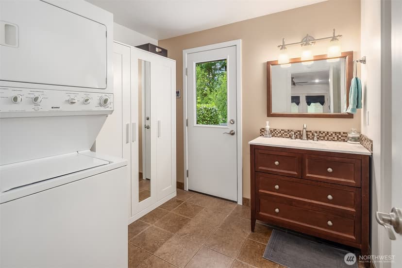 Property photo for 23318 3rd Place W, Bothell photo 15