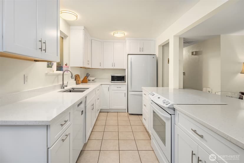 Property photo for 23318 3rd Place W, Bothell photo 5
