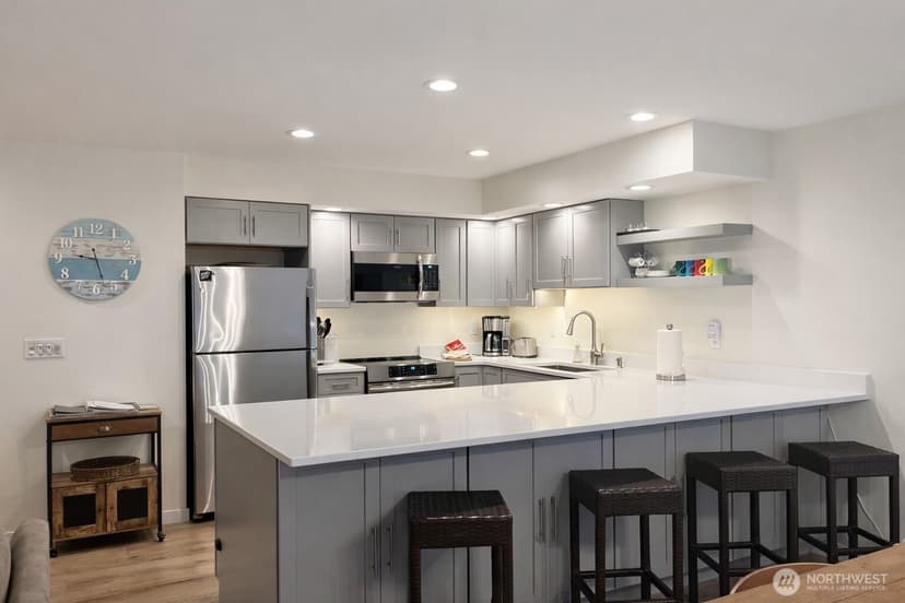 Property photo for 100 Lake Chelan Shores Drive #19-2, Chelan photo 4