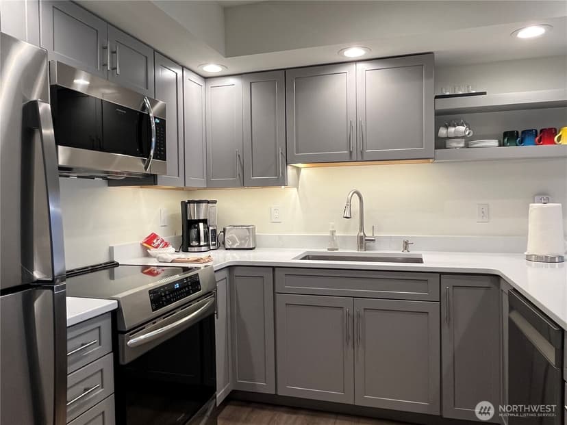 Property photo for 100 Lake Chelan Shores Drive #19-2, Chelan photo 6