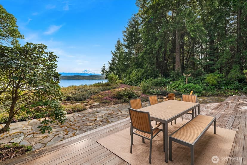 Property photo for 28302 97th Avenue SW, Vashon