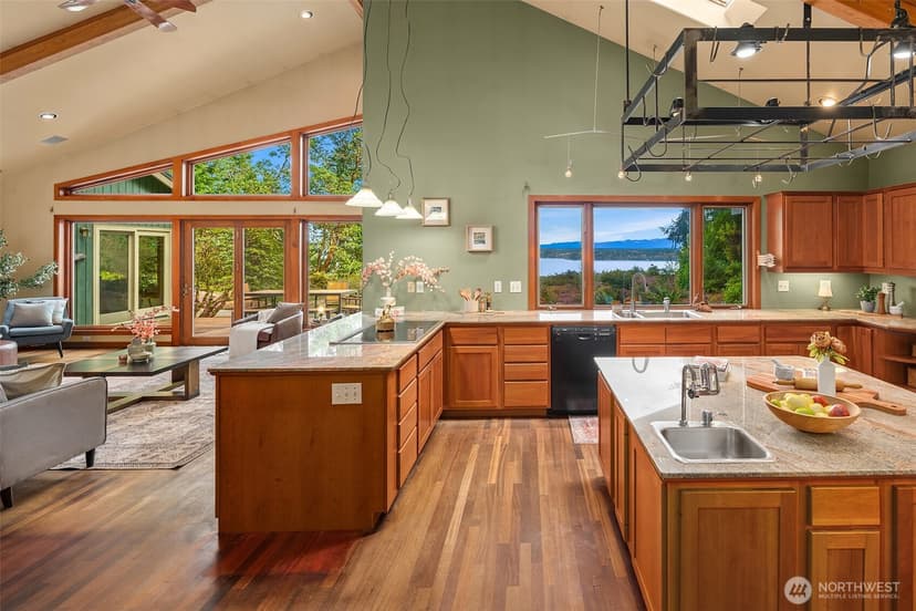 Property photo for 28302 97th Avenue SW, Vashon photo 11