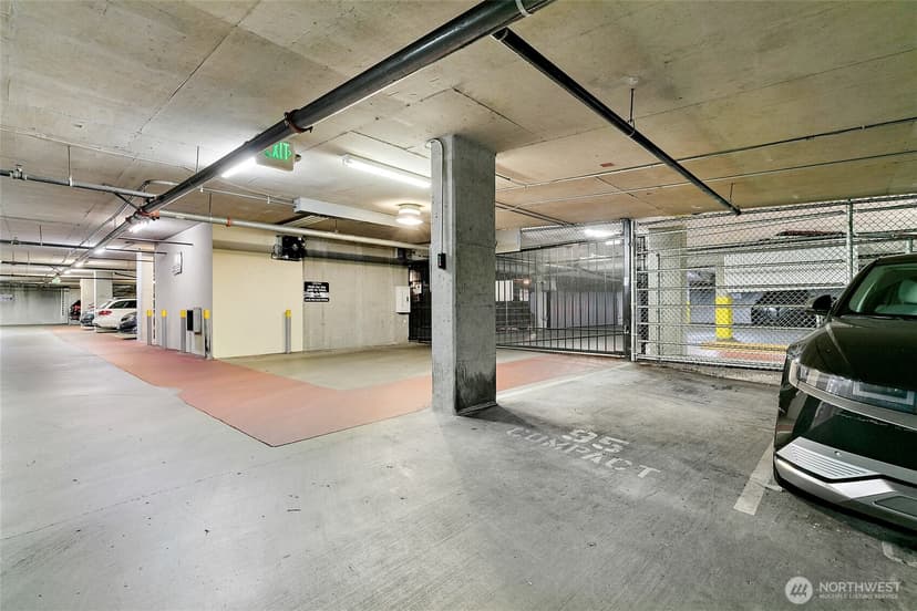Property photo for 1414 12th Avenue #404, Seattle photo 17