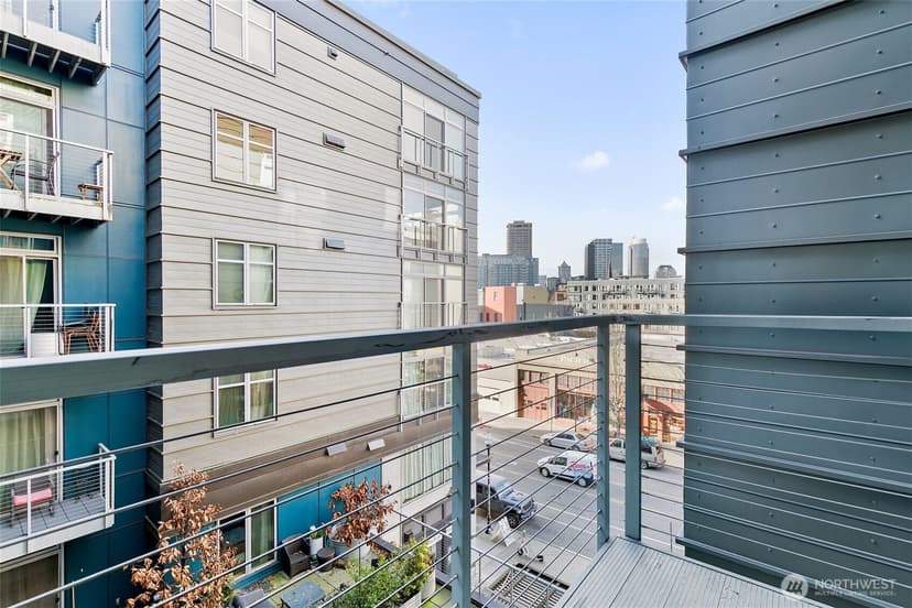 Property photo for 1414 12th Avenue #404, Seattle photo 15