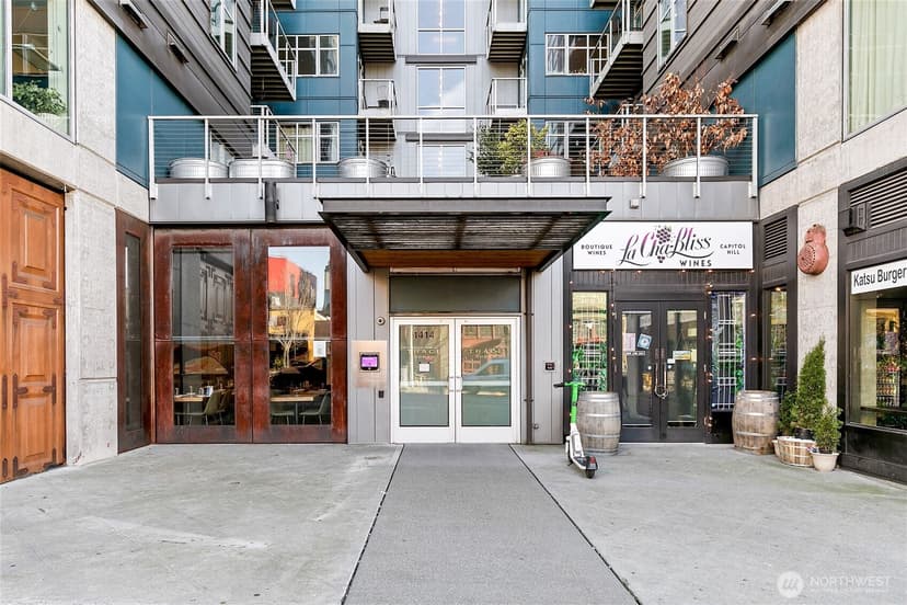 Property photo for 1414 12th Avenue #404, Seattle photo 19