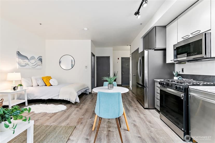 Property photo for 1414 12th Avenue #404, Seattle photo 9