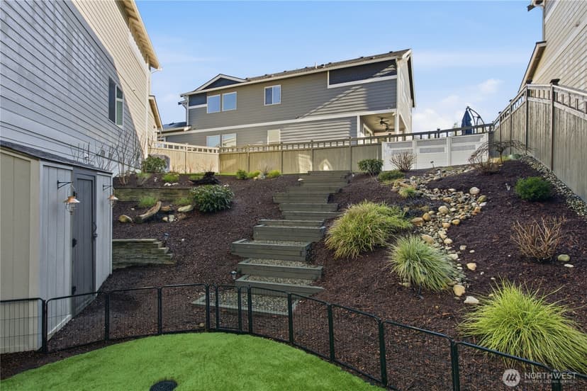 Property photo for 23655 Tahoma Place, Black Diamond photo 36