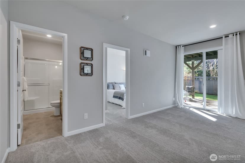 Property photo for 23655 Tahoma Place, Black Diamond photo 32