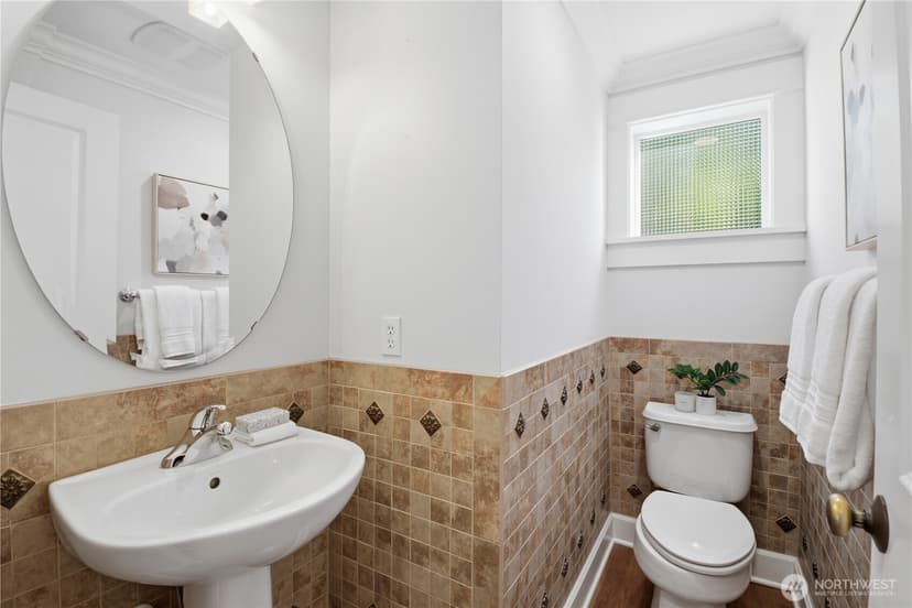 Property photo for 3020 14th Avenue W #B, Seattle photo 13