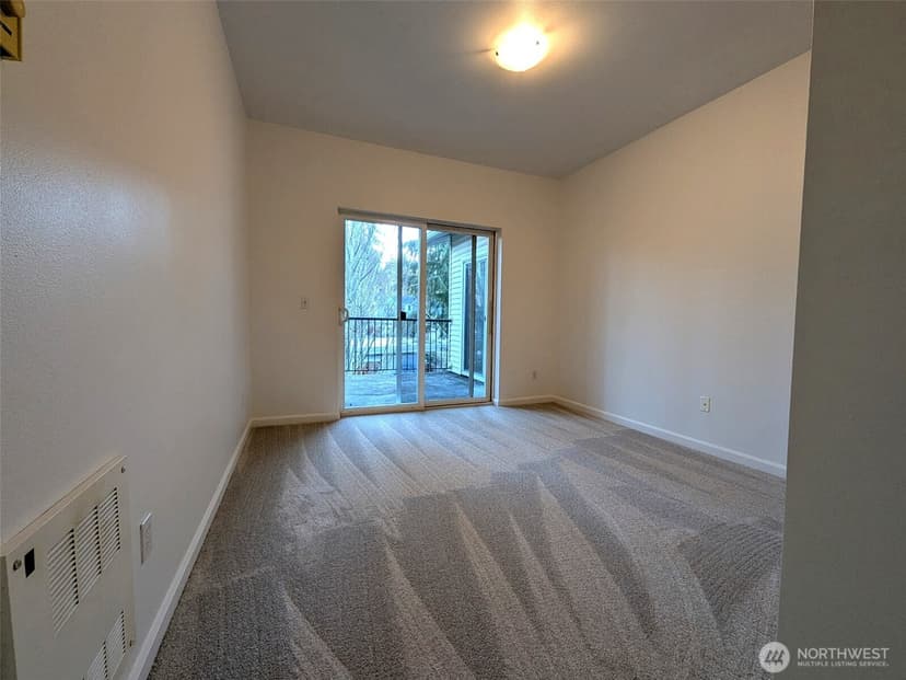 Property photo for 15000 Juanita Drive NE #403, Kenmore photo 18