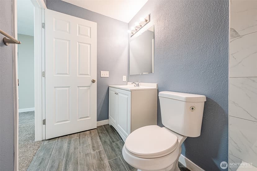 Property photo for 3302 I Street NE ##B103, Auburn photo 15