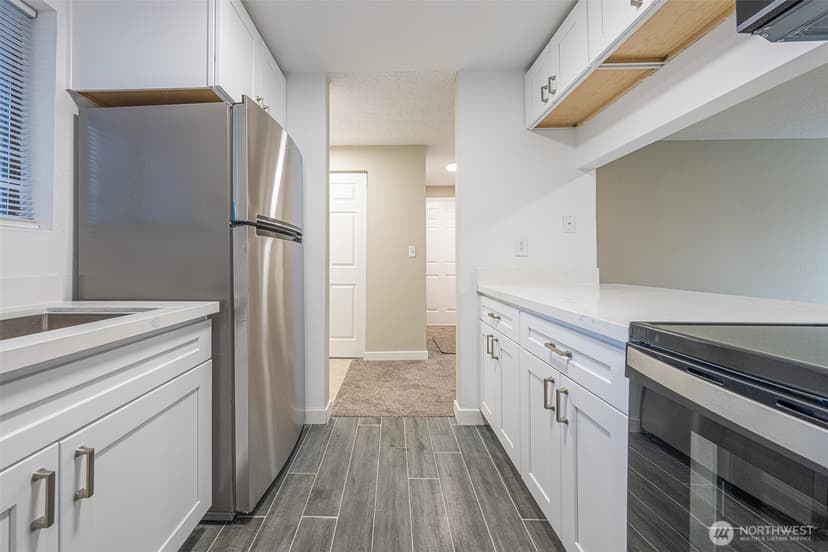 Property photo for 3302 I Street NE ##B103, Auburn photo 4
