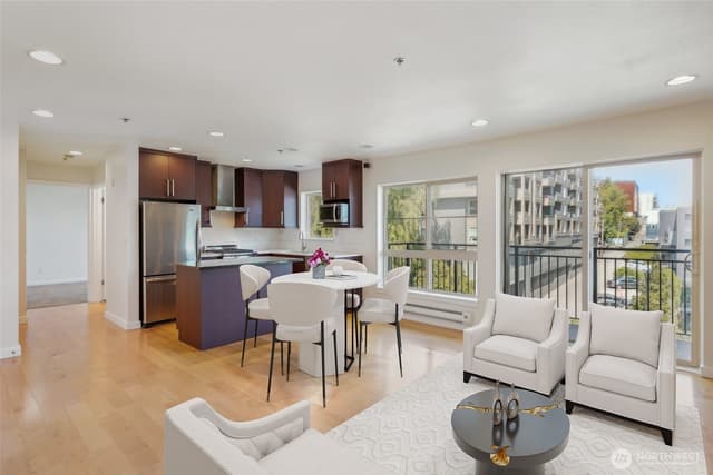 Property photo for 701 Galer Street #504, Seattle photo 4