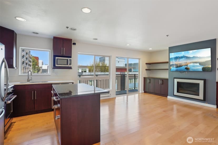 Property photo for 701 Galer Street #504, Seattle photo 9