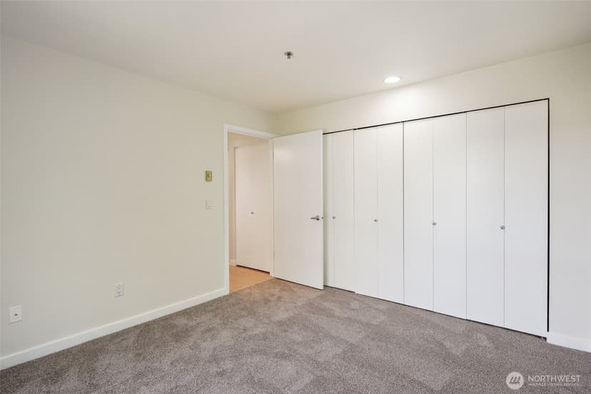 Property photo for 701 Galer Street #504, Seattle photo 14