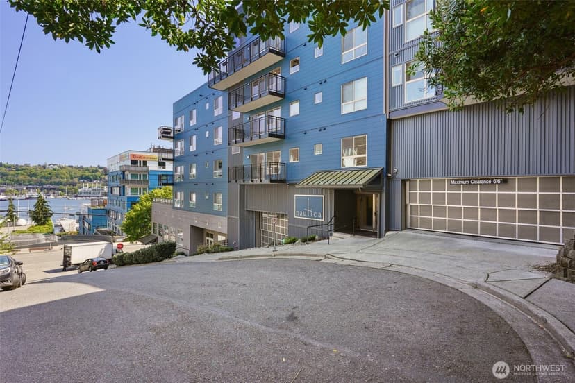 Property photo for 701 Galer Street #504, Seattle photo 27