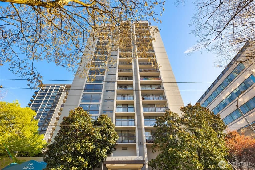 Property photo for 1101 Seneca Street #1101, Seattle photo 2
