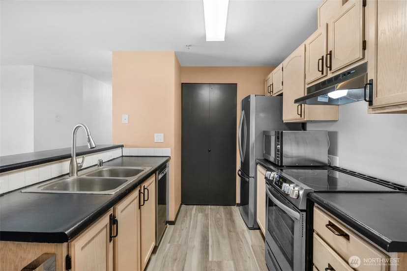 Property photo for 1001 W Casino Road #A303, Everett photo 6