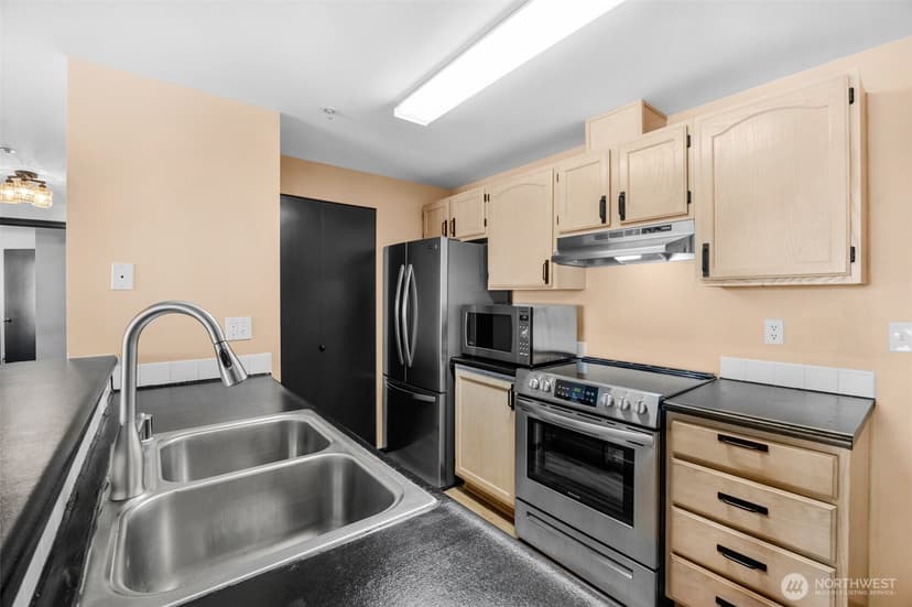 Property photo for 1001 W Casino Road #A303, Everett photo 7