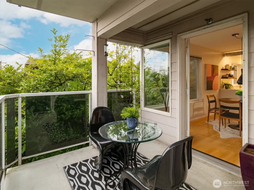 Property photo for 2024 NW 57th Street #201, Seattle photo 7