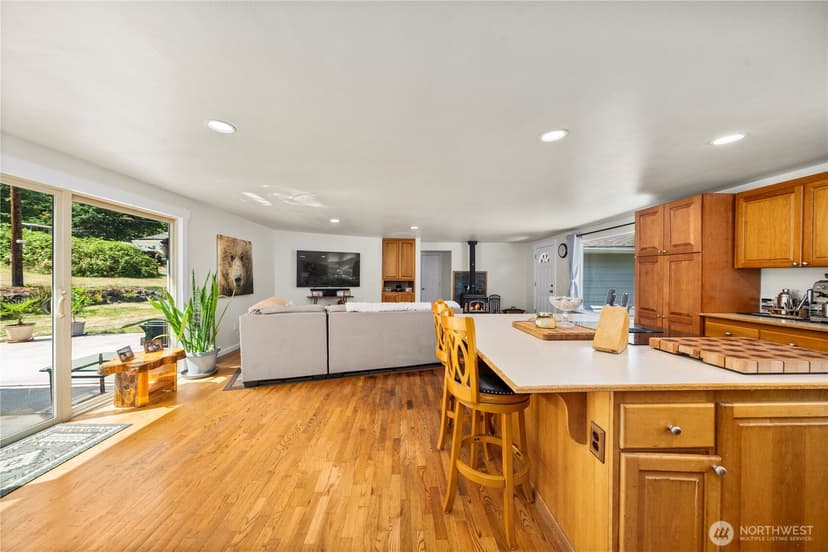 Property photo for 18201 Renton Maple Valley Road SE, Maple Valley photo 10