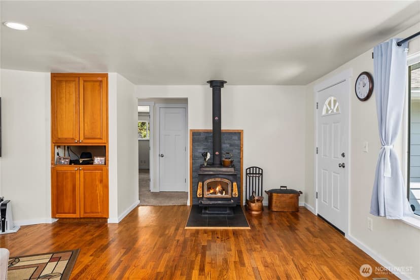 Property photo for 18201 Renton Maple Valley Road SE, Maple Valley photo 9