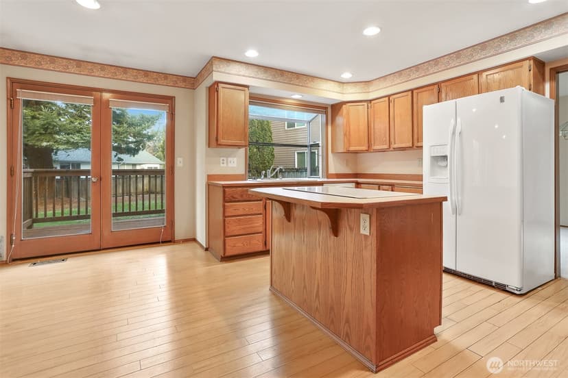 Property photo for 4007 119th Place SE, Everett photo 10